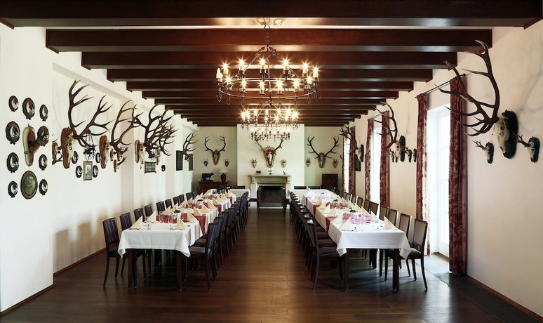 Imagen del bar/restaurante del Hotel Hubertus Hof Landhotel. Foto 5