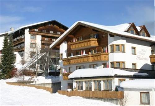 Imagen de los exteriores del Hotel Hubertus, Sankt Zeno. Foto 8