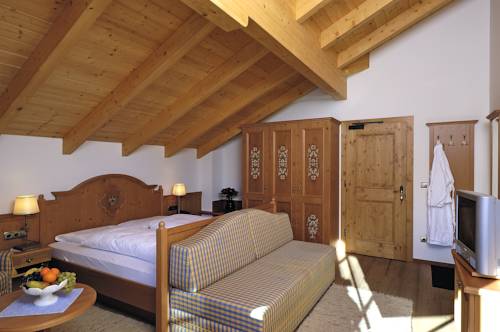 Imagen de la habitación del Hotel Hubertushof, Dobbiaco. Foto 1