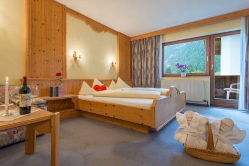 Imagen de la habitación del Hotel Hubertushof - Ihr Mit Herz. Foto 5