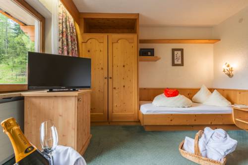 Imagen de la habitación del Hotel Hubertushof - Ihr Mit Herz. Foto 9