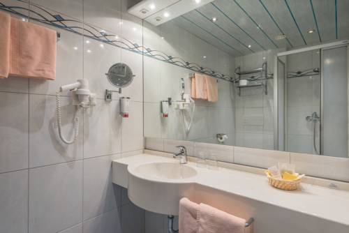 Imagen de la habitación del Hotel Hubertushof - Ihr Mit Herz. Foto 13