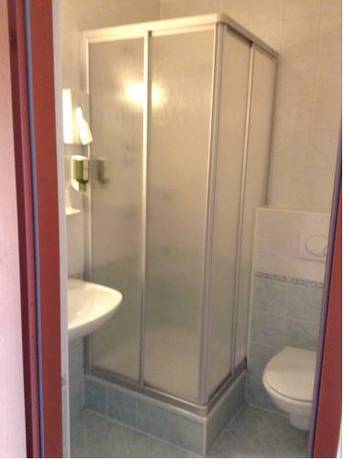 Imagen de la habitación del Hotel Hudelist. Foto 8