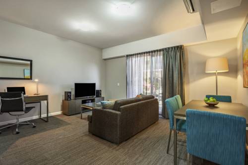 Imagen de la habitación del Hotel Hudson Berrimah. Foto 6