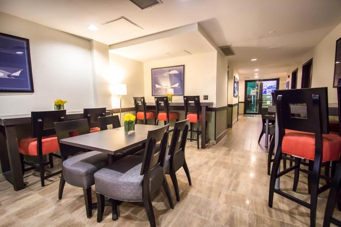 Imagen general del Hotel Hudson River. Foto 6