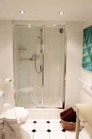 Imagen de la habitación del Hotel Hudsons. Foto 6