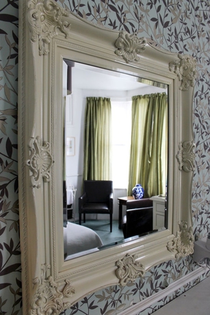 Imagen de la habitación del Hotel Hudsons. Foto 11