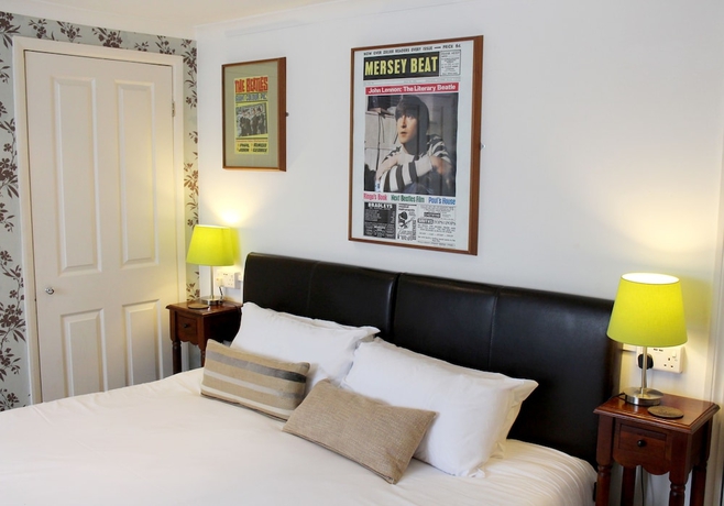 Imagen de la habitación del Hotel Hudsons. Foto 17