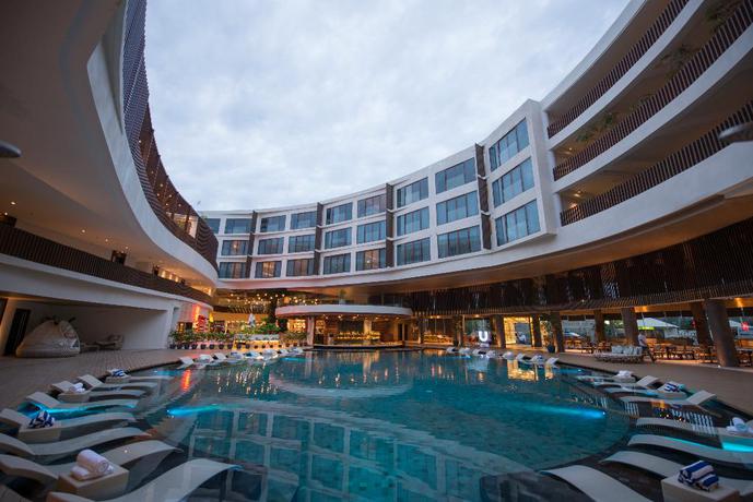 Imagen de la piscina del Hotel Hue Hotels and Resorts Boracay Managed by HII. Foto 15