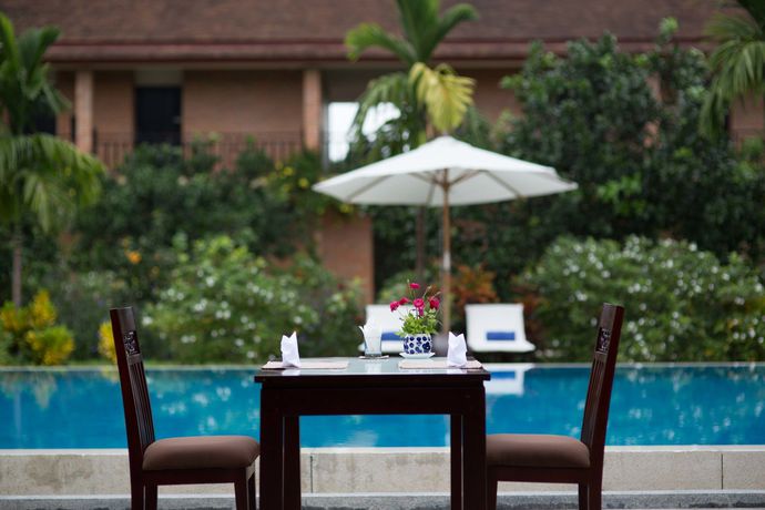 Imagen de la piscina del Hotel Hue Riverside Boutique Resort and Spa. Foto 7