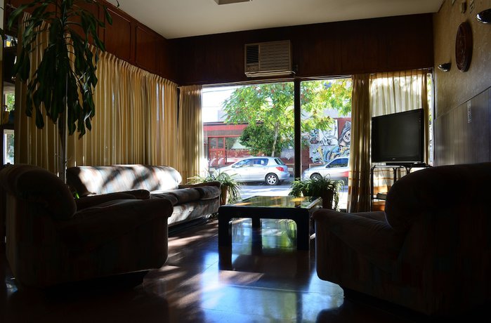Imagen de la habitación del Hotel Huemul, General Roca. Foto 3