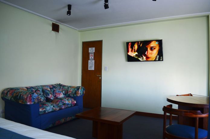 Imagen de la habitación del Hotel Huemul, General Roca. Foto 16