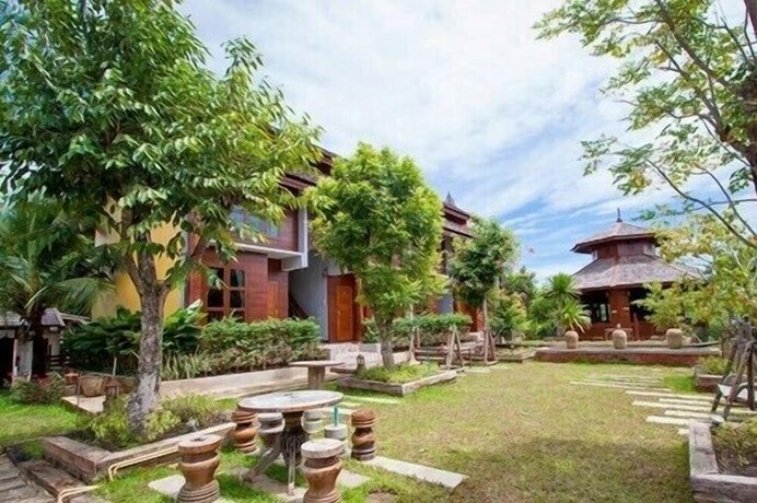 Imagen de los exteriores del Hotel Huen Aumpron Resort. Foto 30
