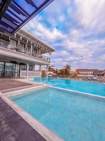 Imagen general del Hotel Huern Kan Thong. Foto 18