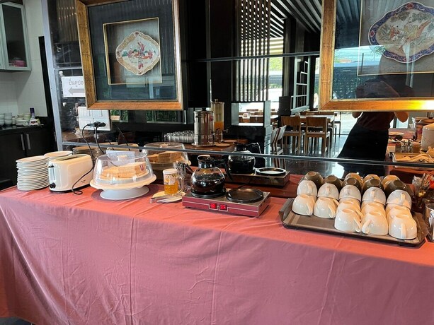 Imagen general del Hotel Huern Nana Jomsawan. Foto 16