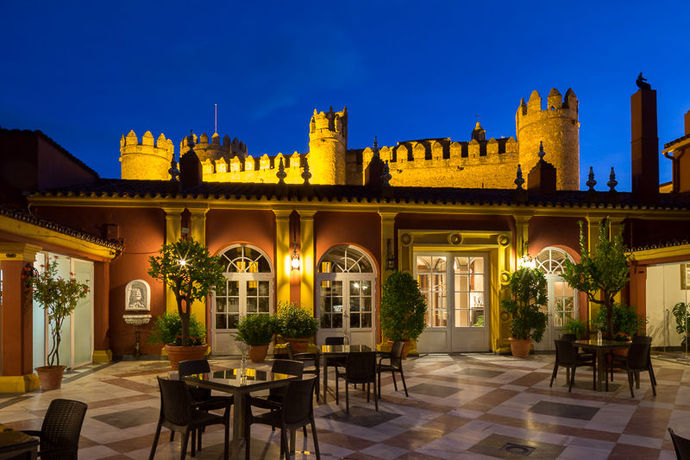 Imagen del bar/restaurante del Hotel Huerta Honda. Foto 4