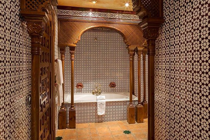 Imagen de la habitación del Hotel Huerta Honda. Foto 10