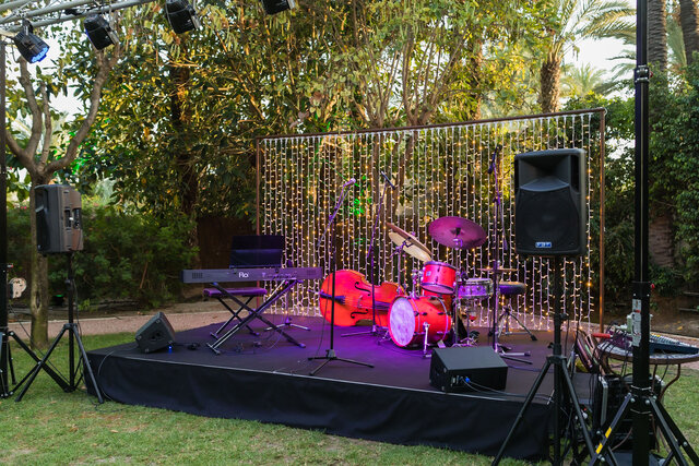 Imagen de los exteriores del Hotel Huerto Del Cura. Foto 6