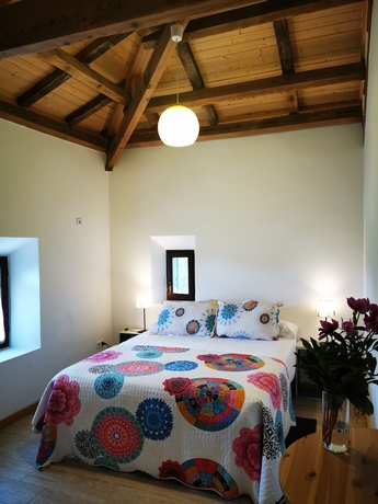 Imagen de la habitación del Hotel Huerto San Antonio. Foto 13
