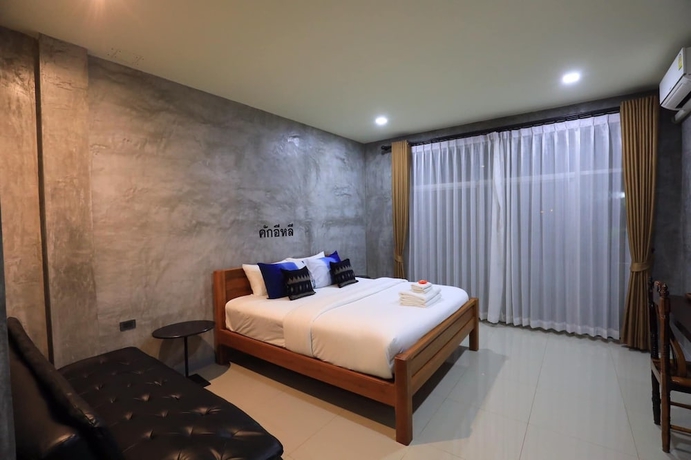 Imagen de la habitación del Hotel Hug Sakonnakhon. Foto 11