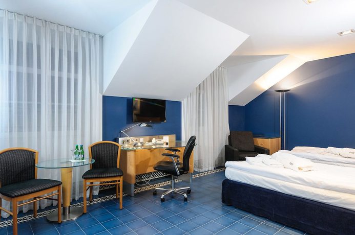 Imagen de la habitación del Hotel Hugo Business and Spa. Foto 15