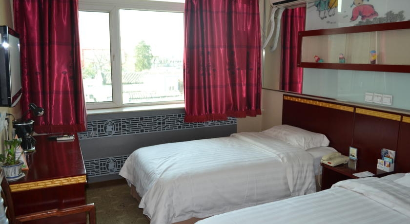 Imagen de la habitación del Hotel Huguosi. Foto 2