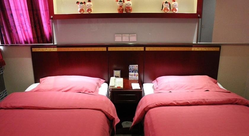 Imagen de la habitación del Hotel Huguosi. Foto 3