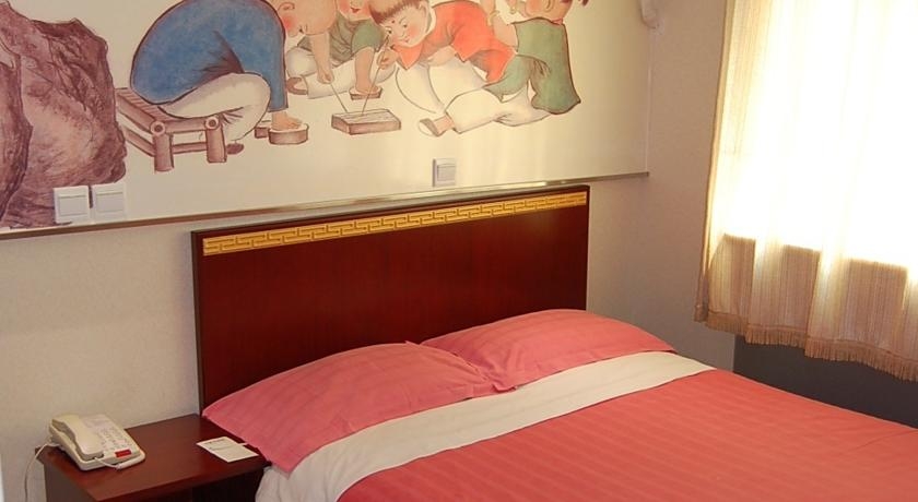 Imagen de la habitación del Hotel Huguosi. Foto 4