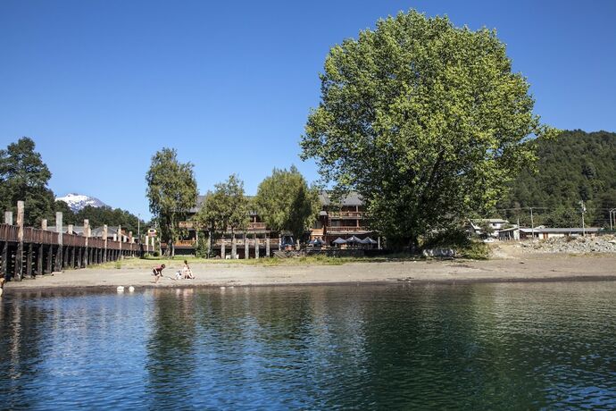 Imagen general del Hotel Huilo Huilo Marina del Fuy. Foto 2