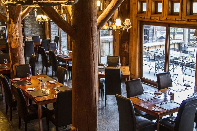 Imagen general del Hotel Huilo Huilo Marina del Fuy. Foto 12