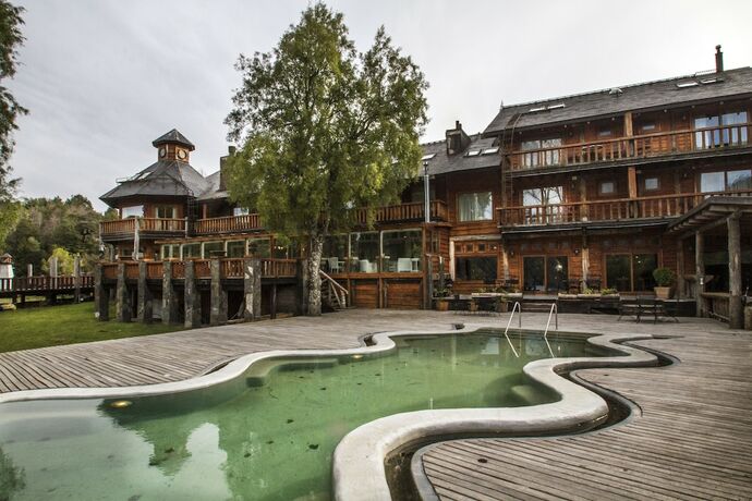 Imagen general del Hotel Huilo Huilo Marina del Fuy. Foto 13