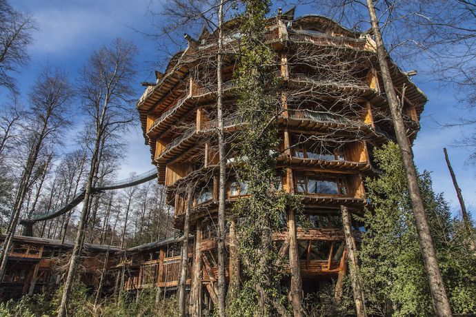 Imagen general del Hotel Huilo Huilo Nothofagus Hotel and Spa. Foto 1