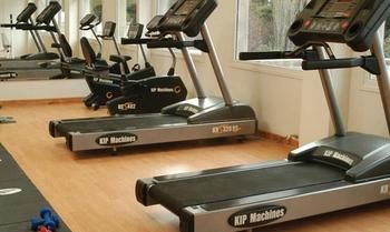 Imagen de los exteriores del Hotel Huinid Bustillo and Spa. Foto 6