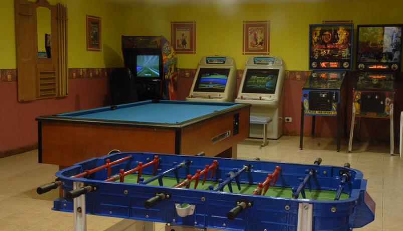 Imagen de los exteriores del Hotel Huinid Bustillo and Spa. Foto 8