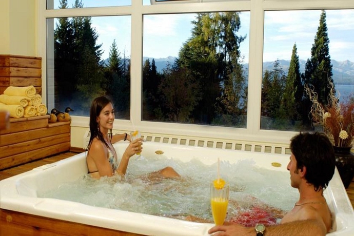 Imagen general del Hotel Huinid Cabañas Bustillo. Foto 5