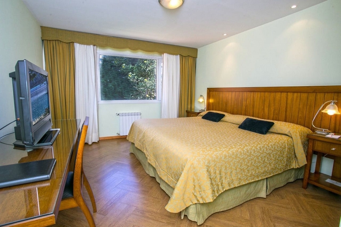 Imagen general del Hotel Huinid Cabañas Bustillo. Foto 7