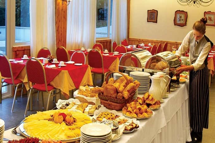 Imagen general del Hotel Huinid Cabañas Bustillo. Foto 9