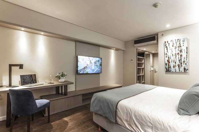 Imagen de la habitación del Hotel Huinid Obelisco. Foto 7