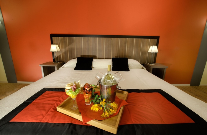 Imagen de la habitación del Hotel Huinid Pioneros. Foto 14