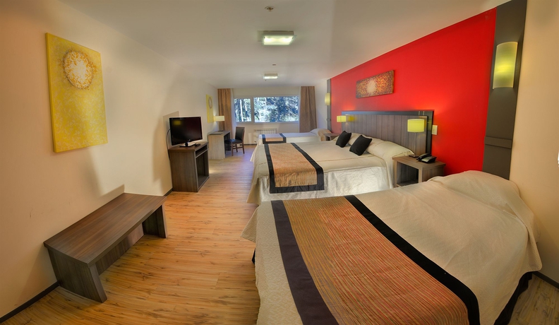 Imagen de la habitación del Hotel Huinid Pioneros. Foto 15