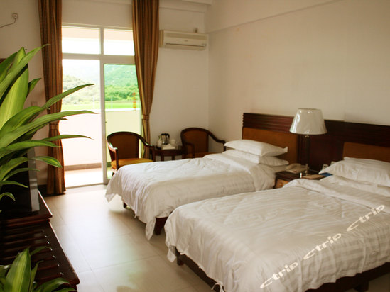 Imagen de la habitación del Hotel Huizhou Coast Hotspring Resort. Foto 3