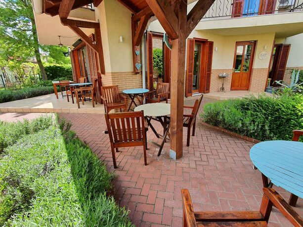 Imagen general del Hotel Hullám Villa. Foto 6