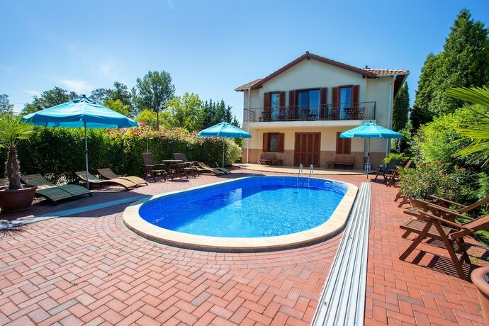 Imagen general del Hotel Hullám Villa. Foto 8