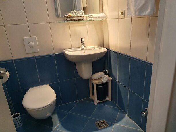 Imagen general del Hotel Hullám Villa. Foto 15