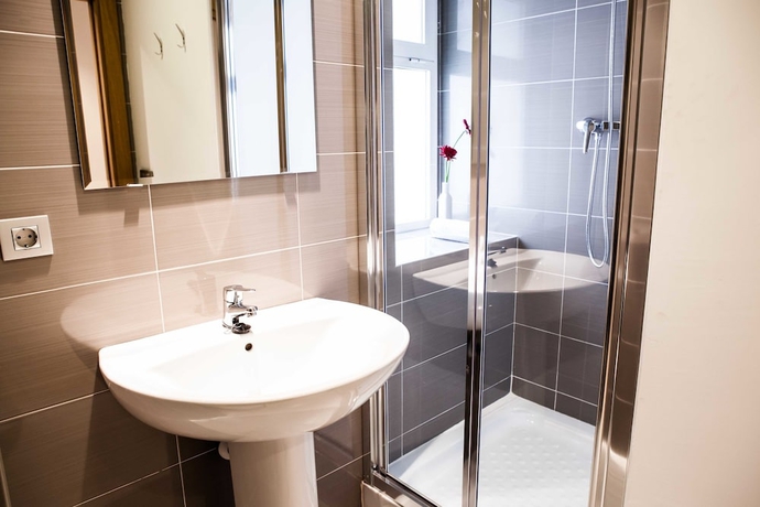 Imagen de la habitación del Hotel Hulot Bandb Valencia. Foto 14