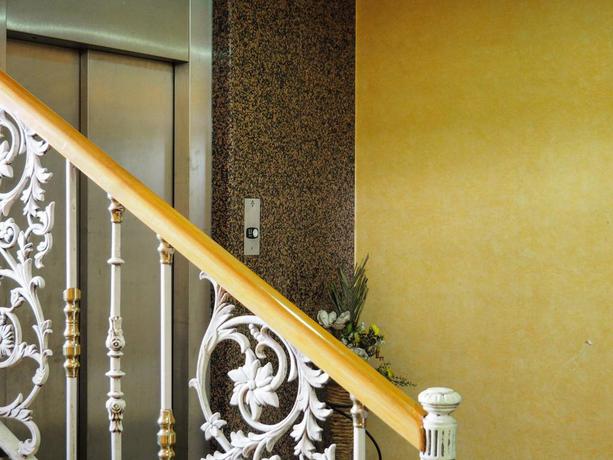 Imagen de los interiores del Hotel Humanes. Foto 24