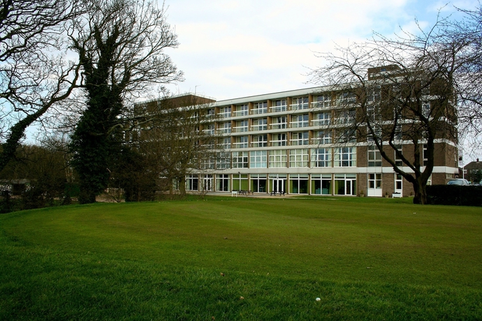 Imagen de los exteriores del Hotel Humber Royal. Foto 15