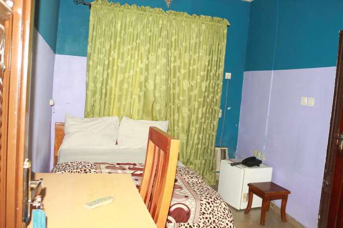 Imagen de la habitación del Hotel Hummer. Foto 2