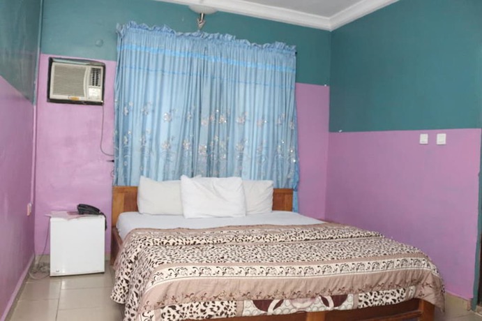 Imagen de la habitación del Hotel Hummer. Foto 4