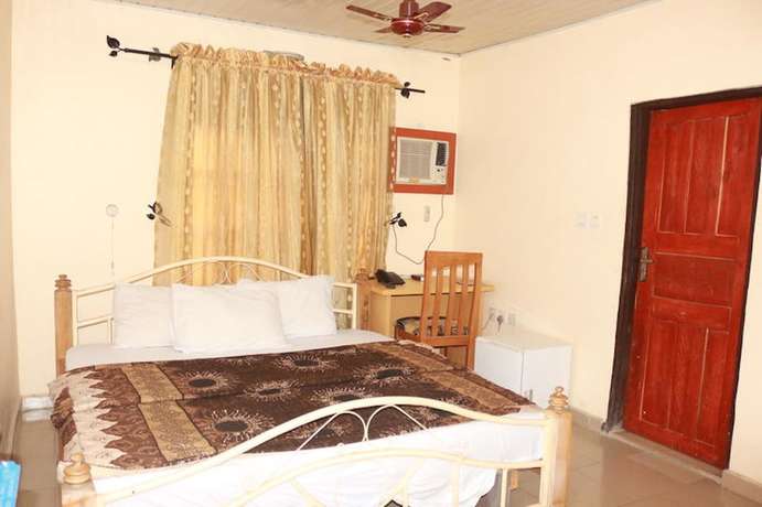 Imagen de la habitación del Hotel Hummer. Foto 8